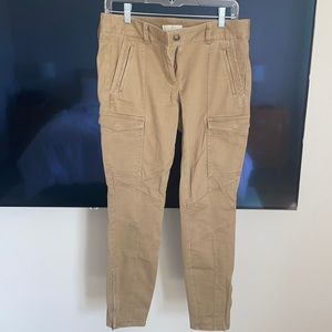 Extremely soft skinny cargo pants from the Loft